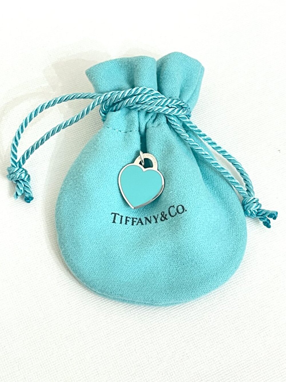 New Tiffany & Co. Blue Enamel RTT Heart Charm Pendant Silver Small with Pouch - Picture 1 of 11